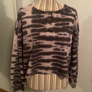 Urban Rebel Crop Top. Tye die. Black and Grey. Size Large. NWT.